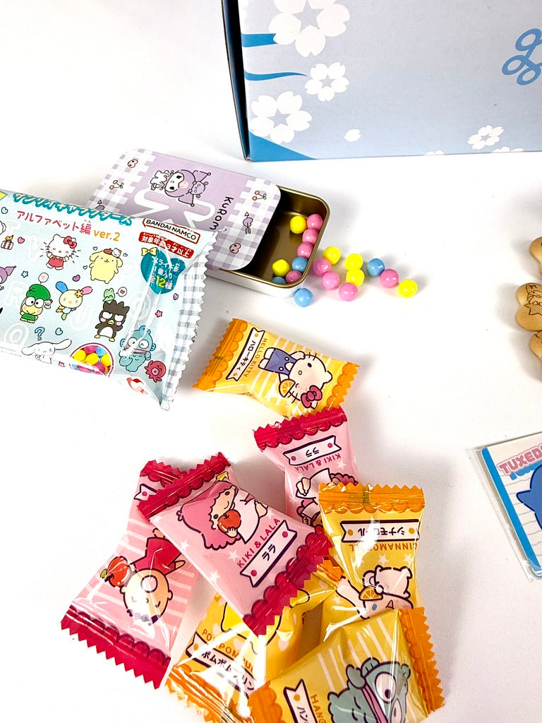 Sanrio Charater Snack Gift Box w/Hello Kitty Cup